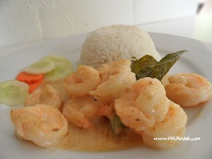 Buttered Prawns with Salted Egg Sauce